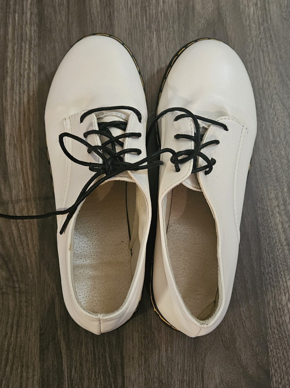 ✨️SALE✨️ NWOT White Lace-Up Women's Oxford Flats